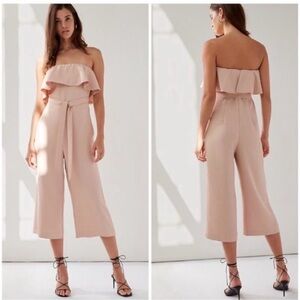 Aritzia Babaton Flutter Taupe Jumpsuit Women’s Size 0